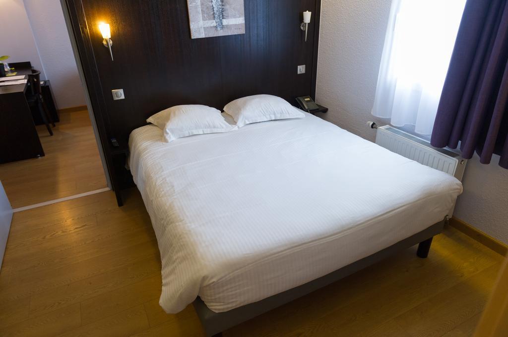 Hotel Logis - Restaurant 3*