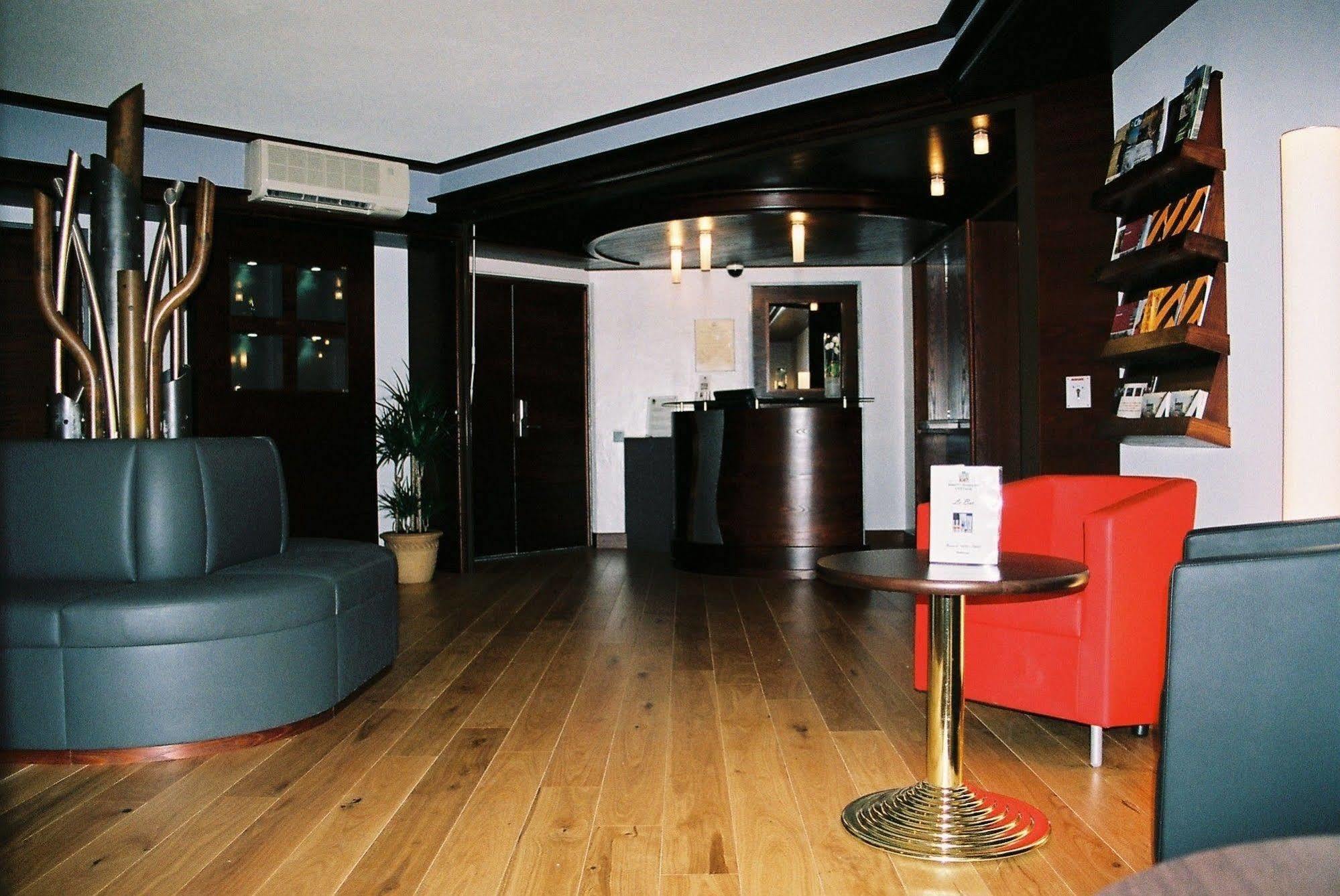 Hotel Logis - Restaurant 3*